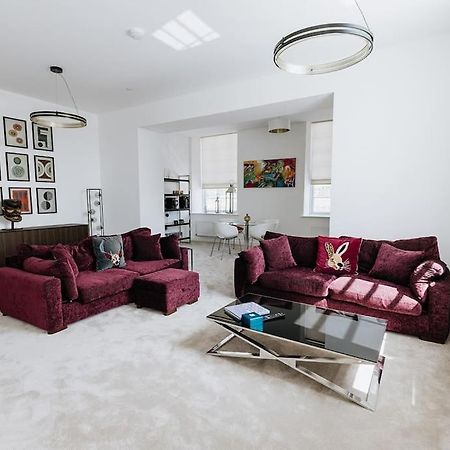 Bobbin Row - Grade 2 Listed Property With A Beautiful Design With Access To Leeds Leeds  Ngoại thất bức ảnh