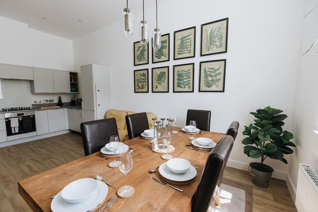 Bobbin Row - Grade 2 Listed Property With A Beautiful Design With Access To Leeds Leeds  Ngoại thất bức ảnh