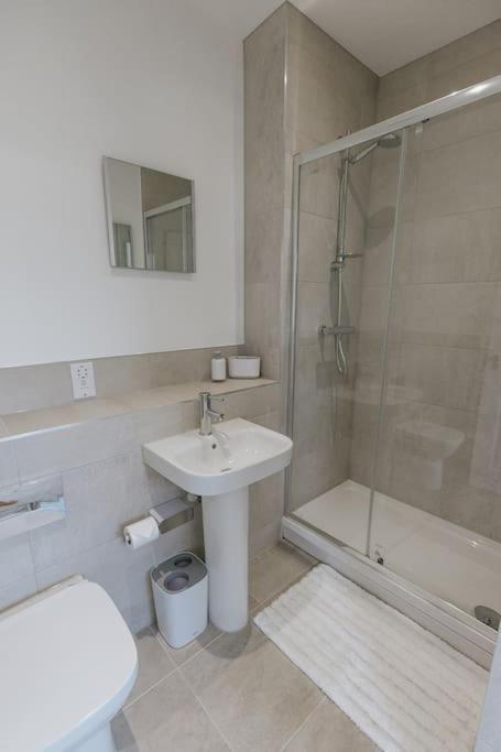 Bobbin Row - Grade 2 Listed Property With A Beautiful Design With Access To Leeds Leeds  Ngoại thất bức ảnh